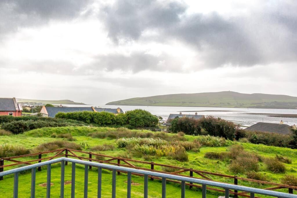 Country Setting In The Middle Of Dingle Town. Villa Exterior photo
